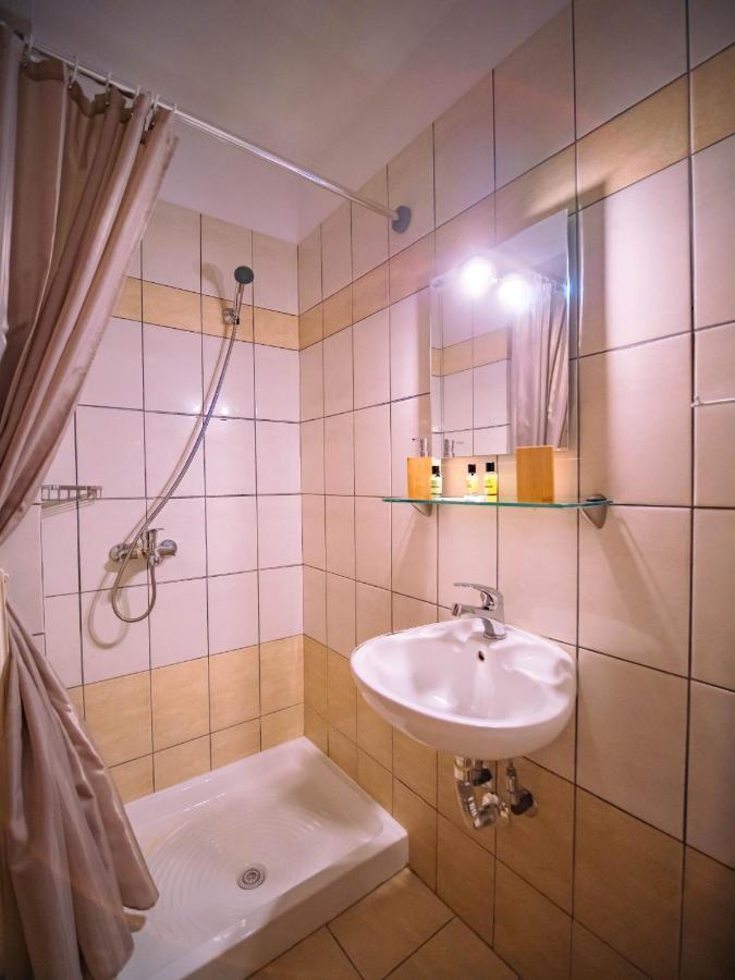 Little Emerald - Central Spot Apartments Golos Dış mekan fotoğraf