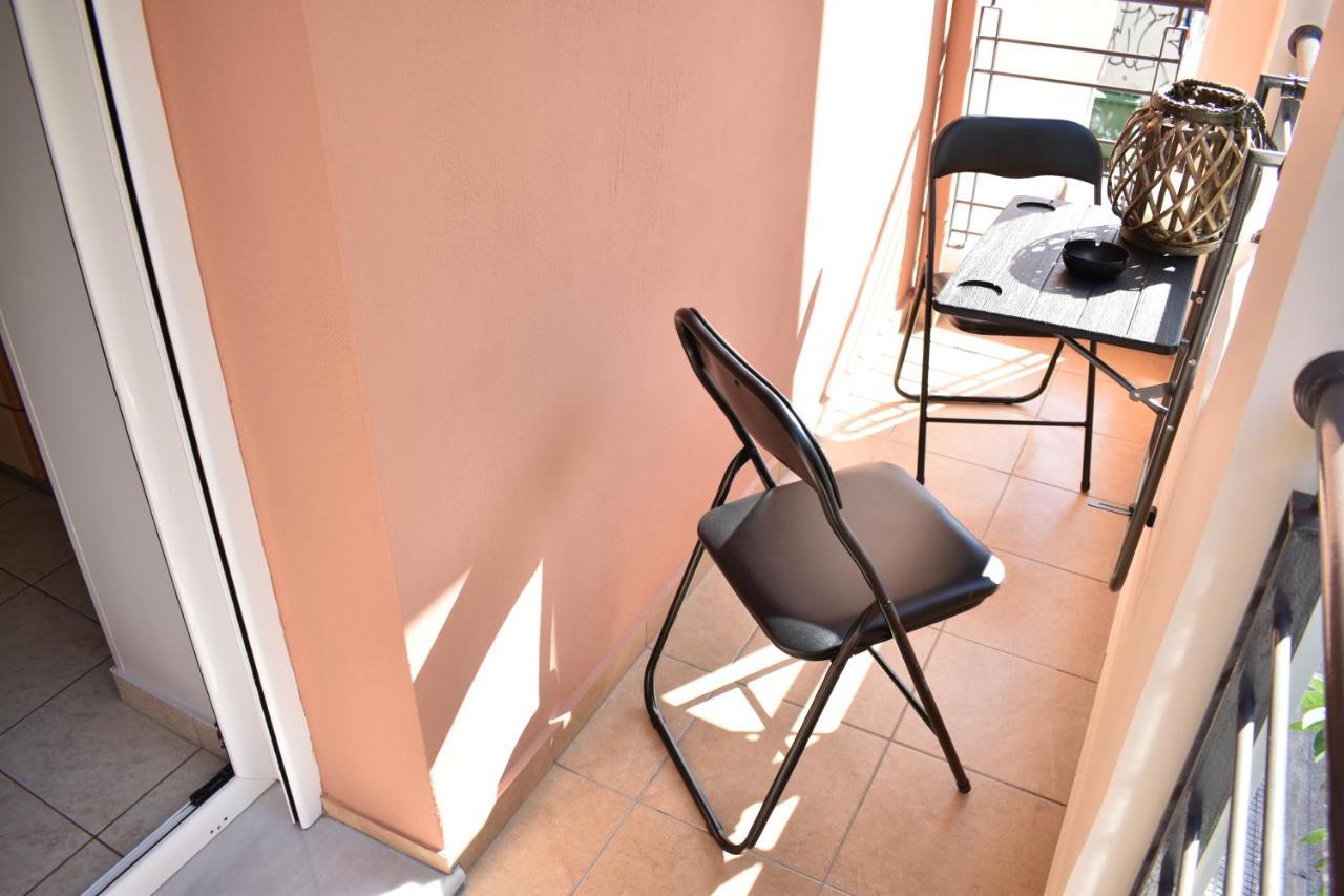 Little Emerald - Central Spot Apartments Golos Dış mekan fotoğraf